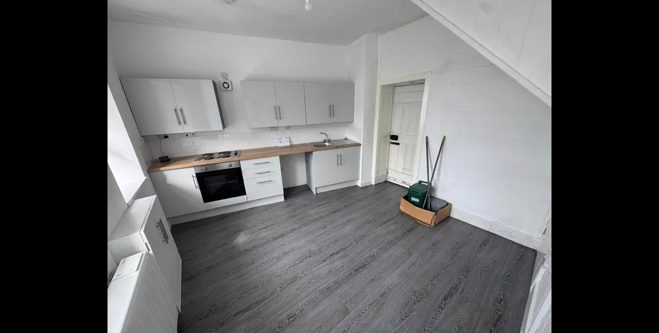 DETACHED HOUSE FOR IMPROVEMENT