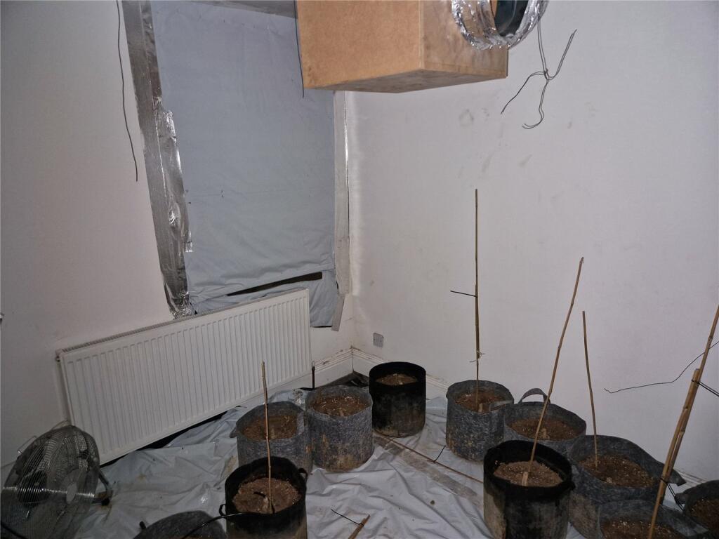 3 bed Town House