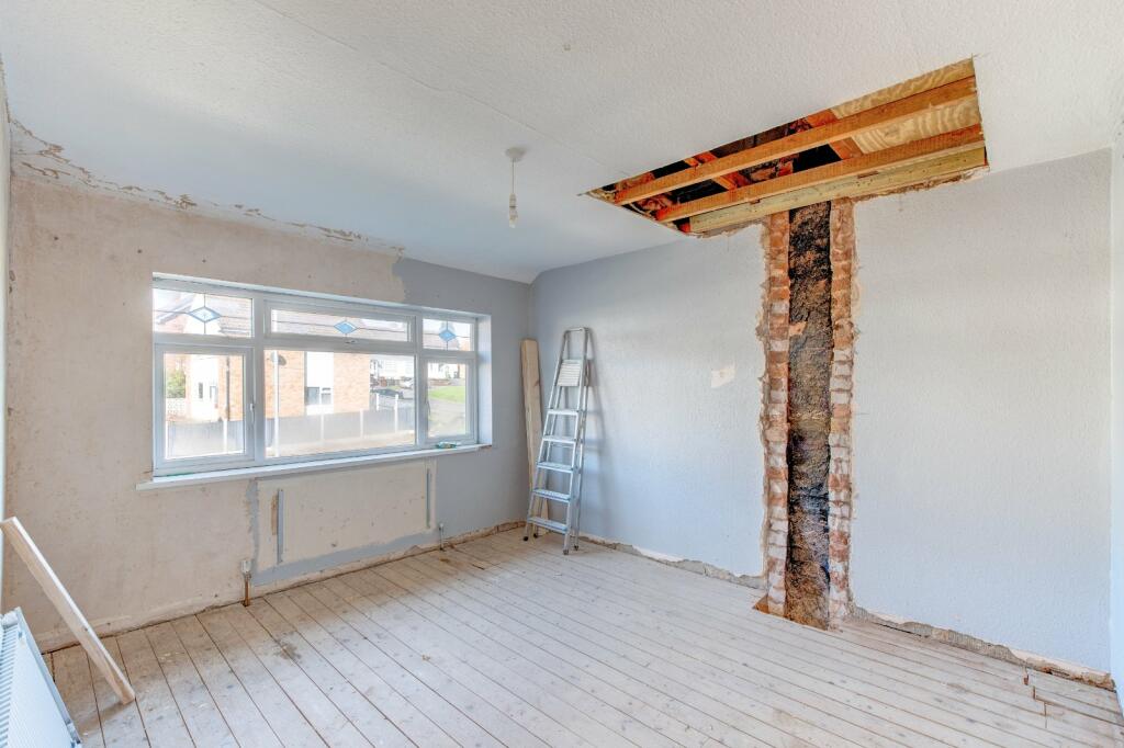 3 bed Semi-Detached