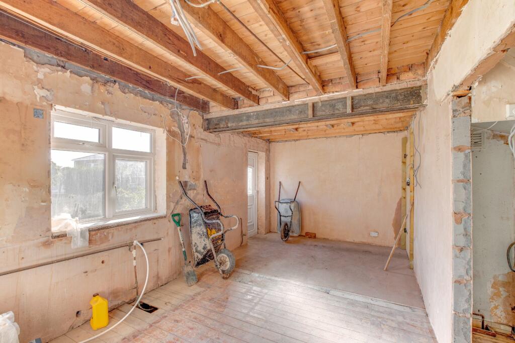 3 bed Semi-Detached