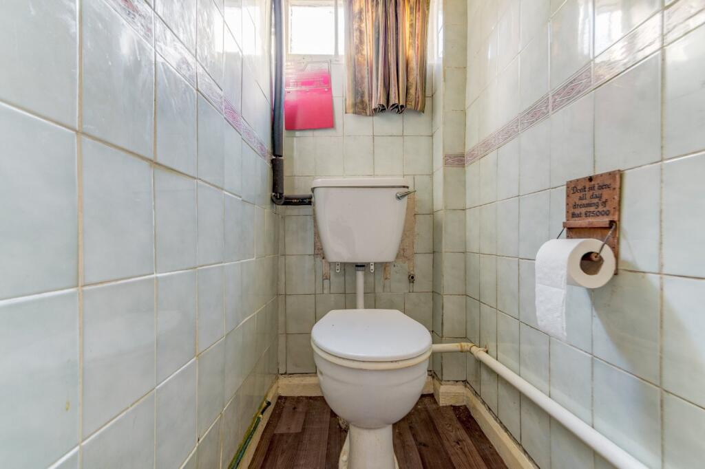 3 bed End of Terrace