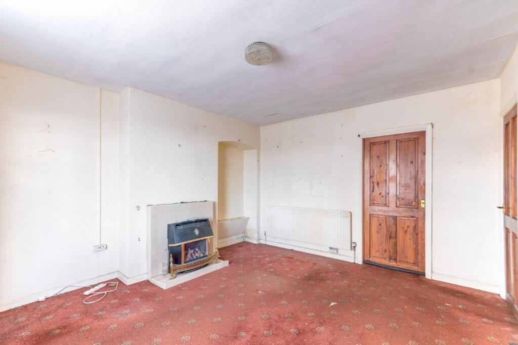 3 bed End of Terrace
