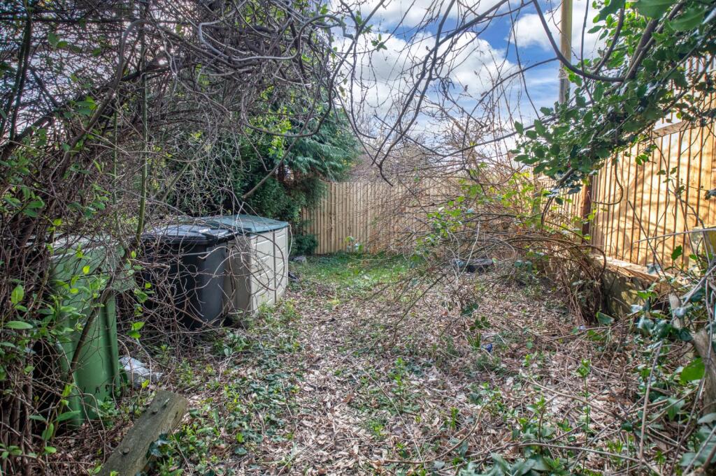 2 bed Terraced