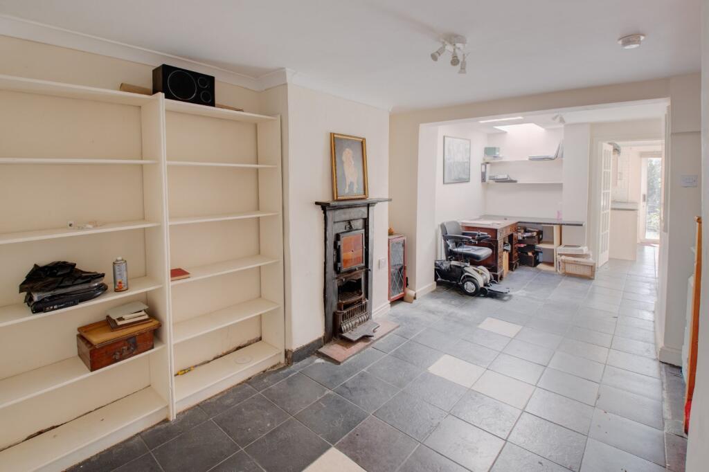 2 bed Terraced