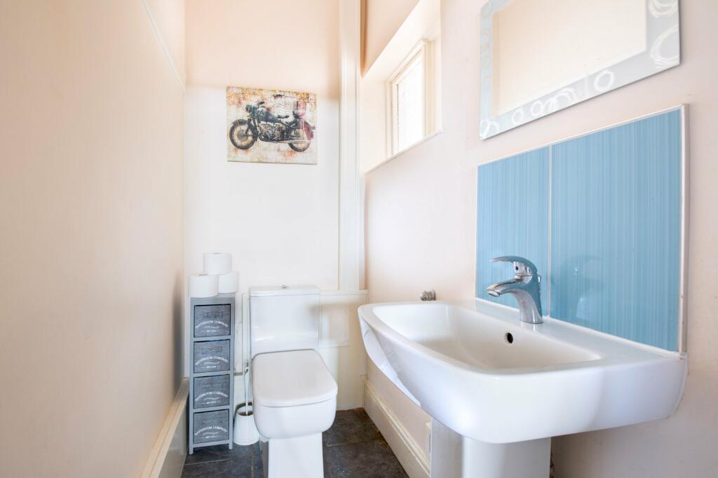 4 bed Semi-Detached