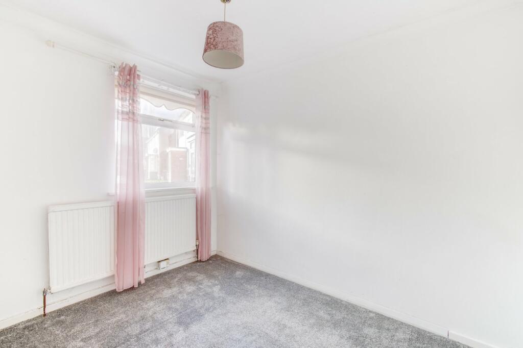 2 bed Ground Maisonette