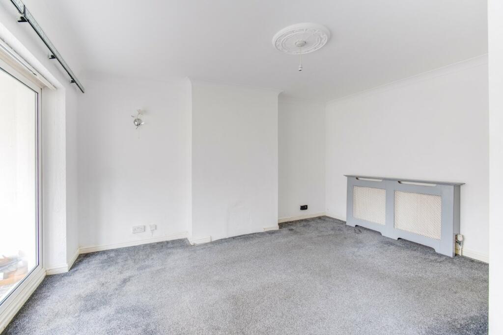 2 bed Ground Maisonette