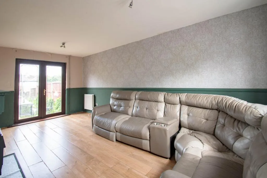 3 bed Semi-Detached