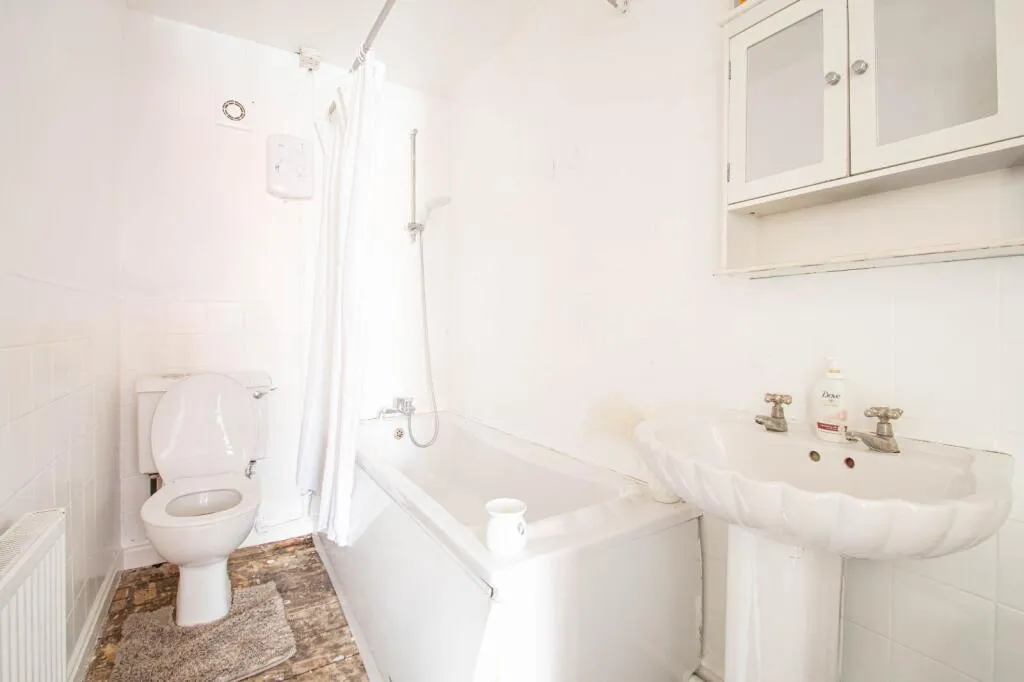 3 bed Terraced