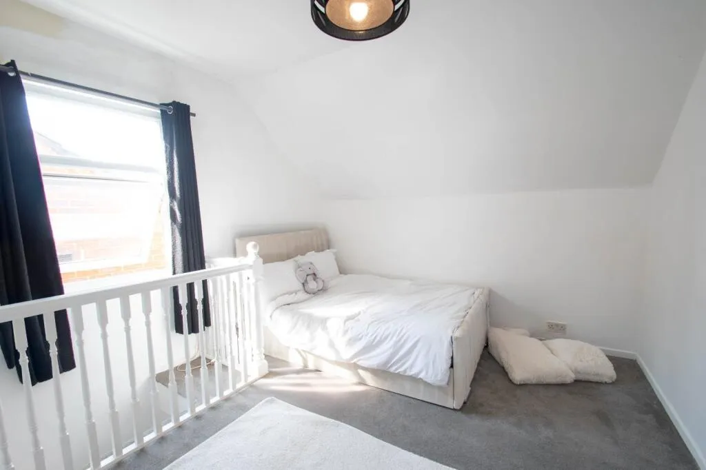 3 bed Terraced