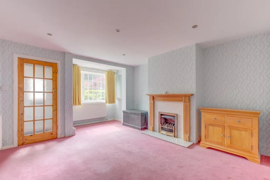 3 bed Terraced