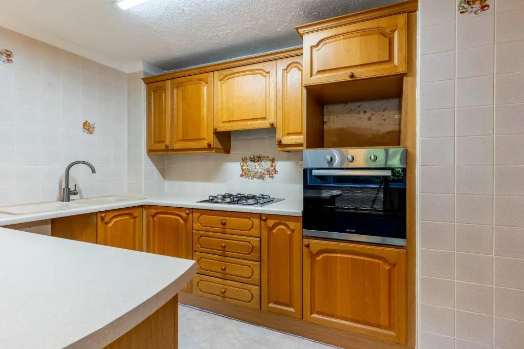 2 bed Maisonette