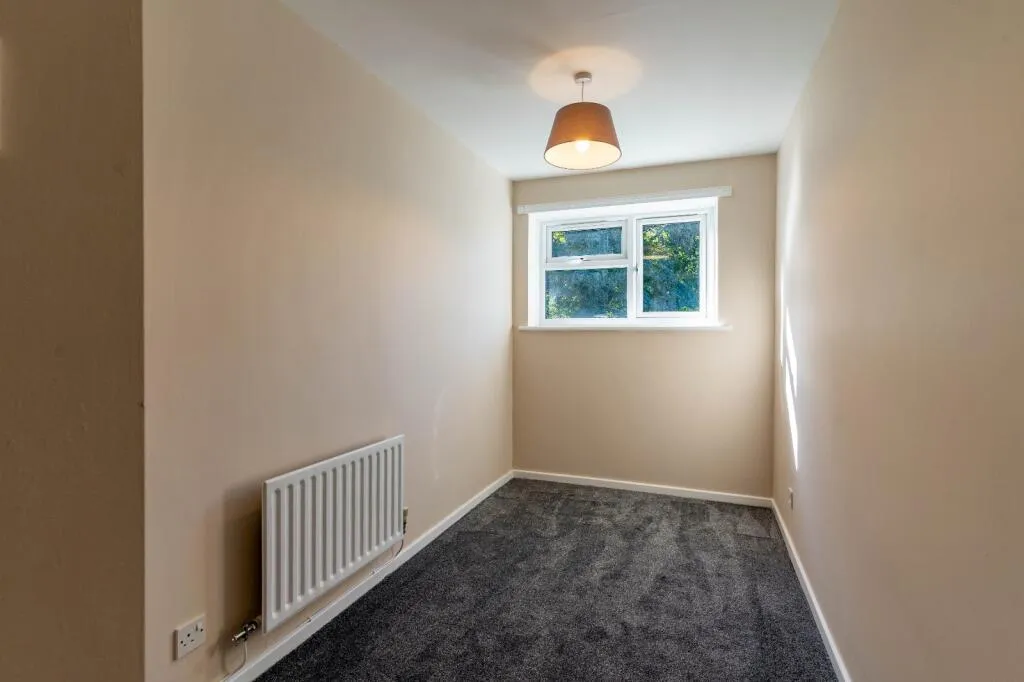 2 bed Maisonette