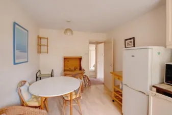 2 bed Maisonette