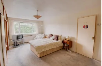 2 bed Maisonette