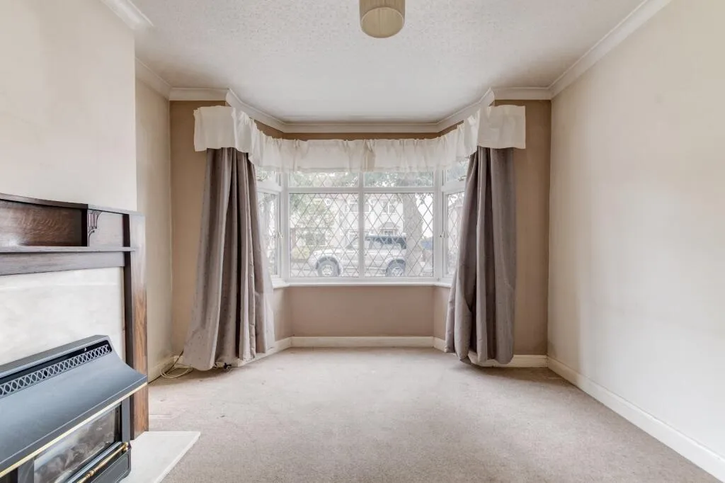 3 bed Semi-Detached