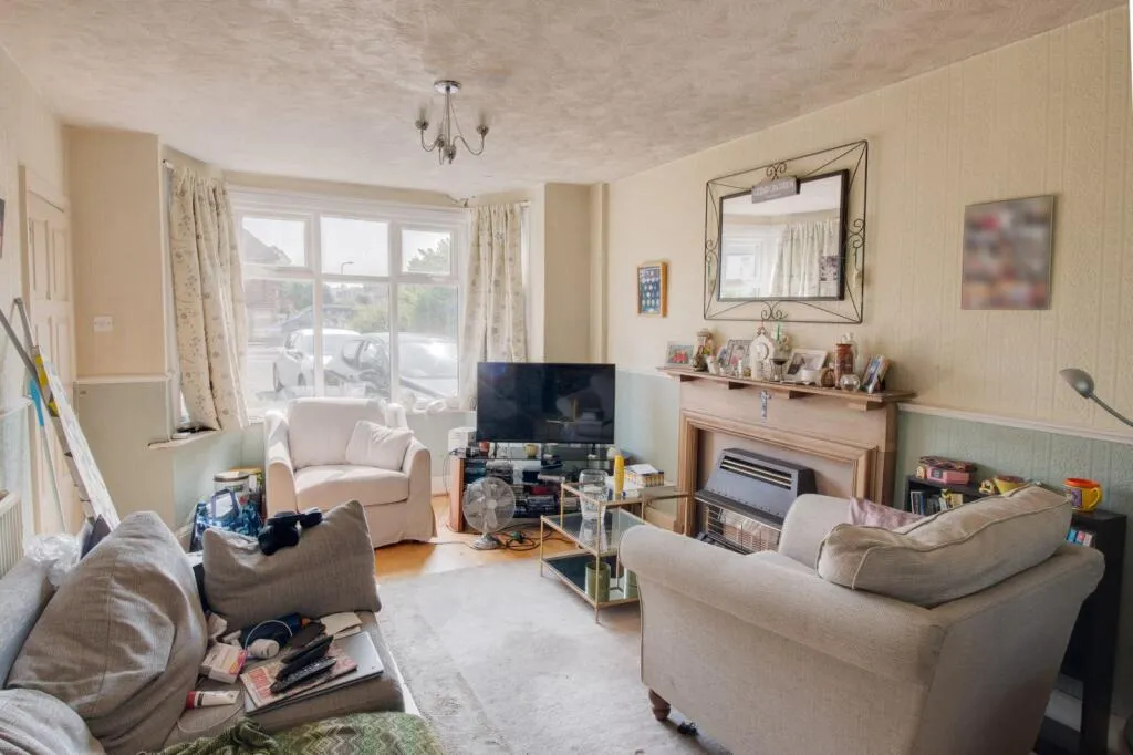 5 bed Detached