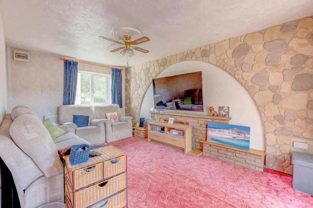 3 bed Terraced