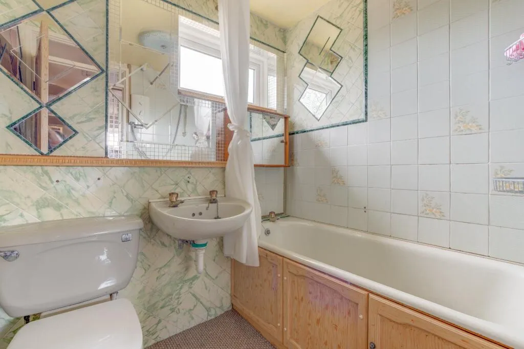 3 bed Terraced