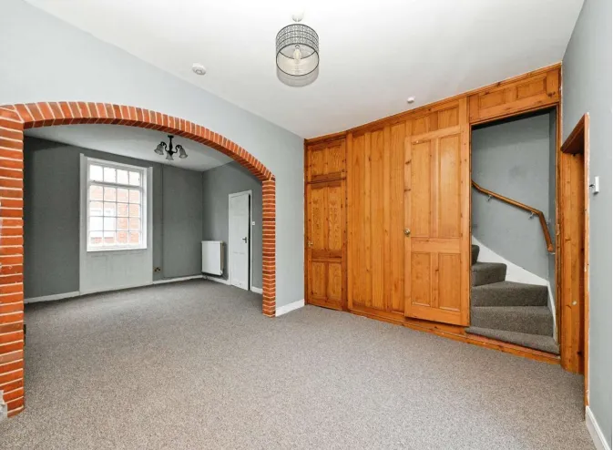 2 bed Terraced