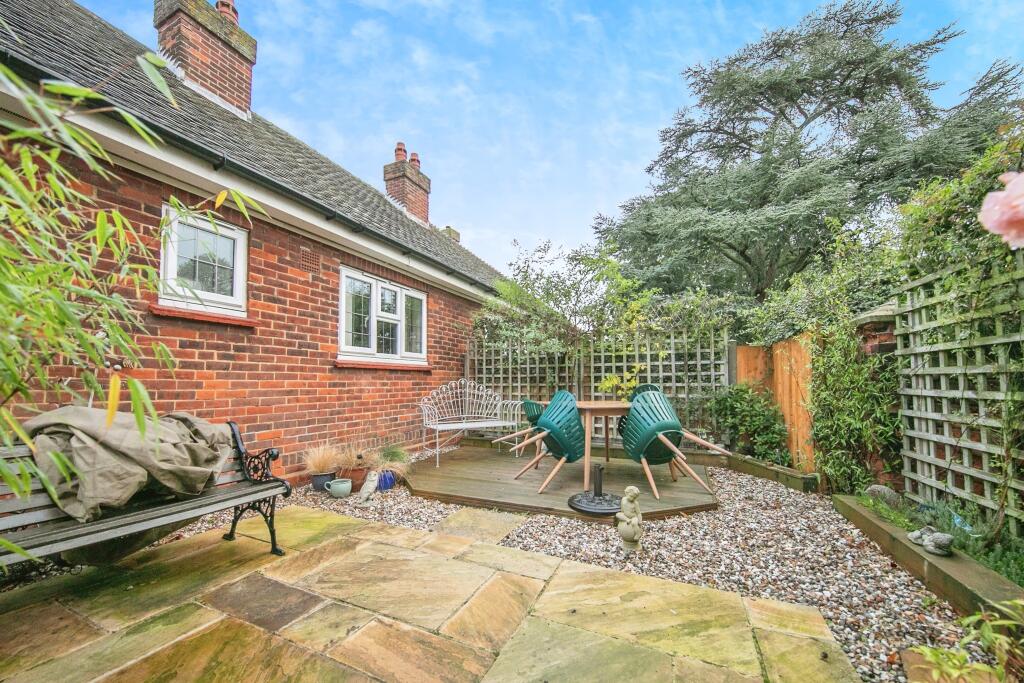 2 bed Semi-Detached Bungalow