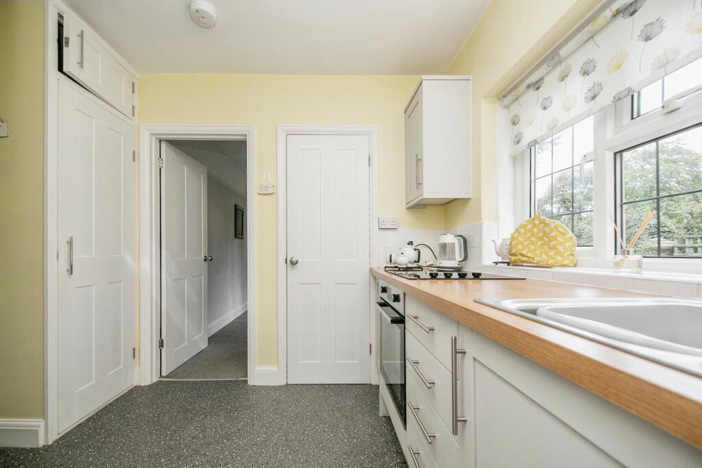2 bed Semi-Detached Bungalow