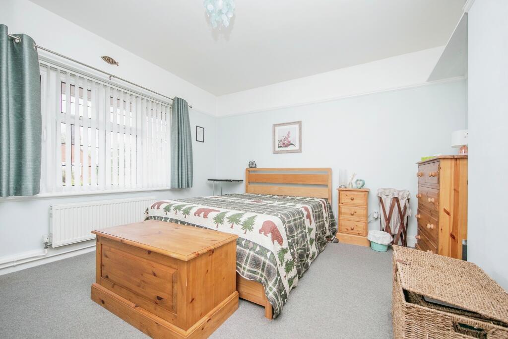 2 bed Semi-Detached Bungalow