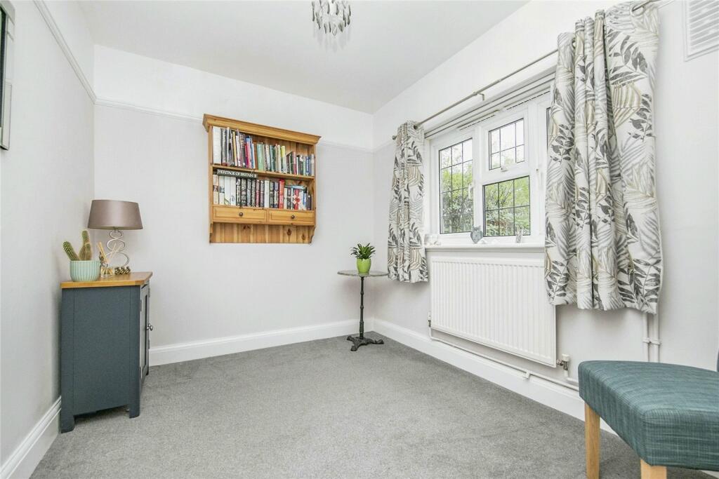 2 bed Semi-Detached Bungalow