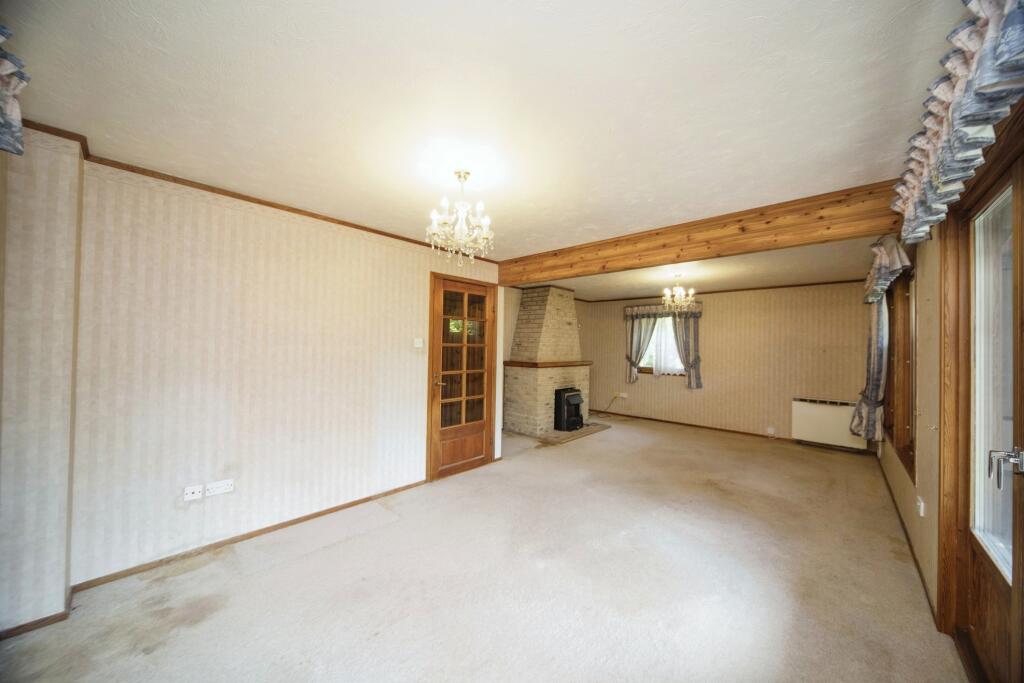 4 bed Detached