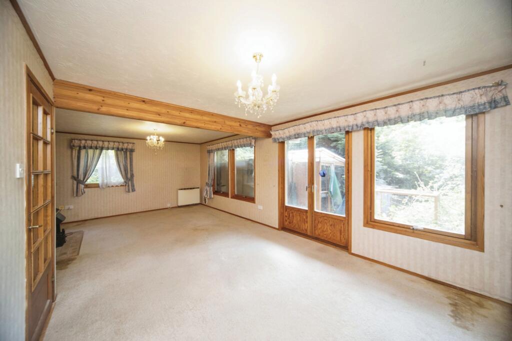 4 bed Detached
