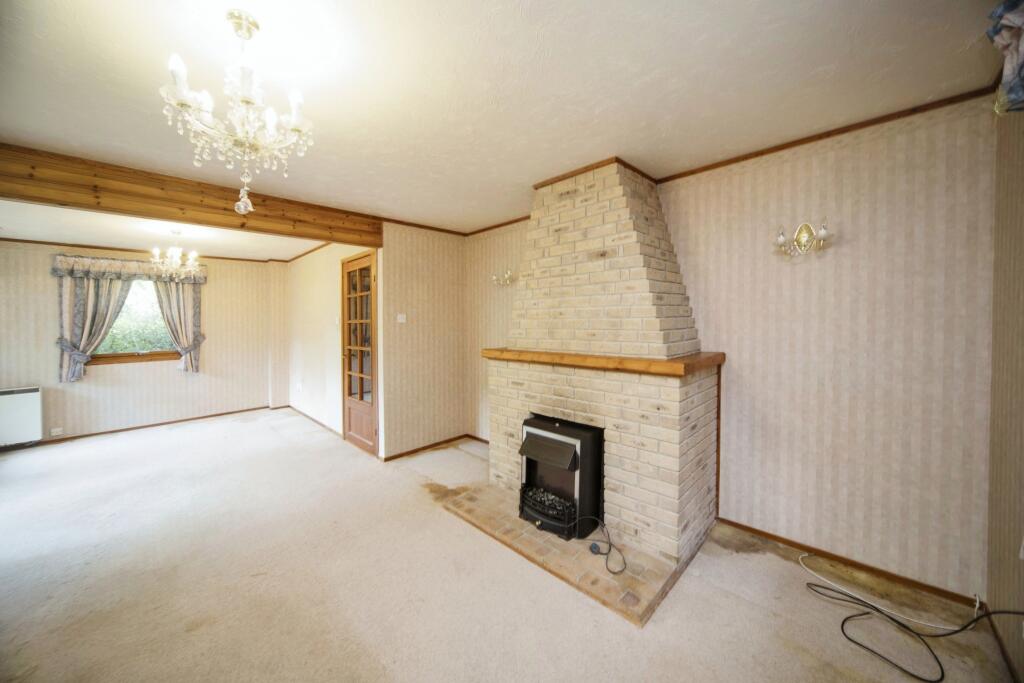 4 bed Detached
