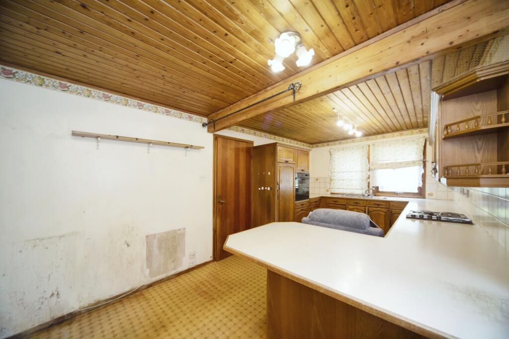 4 bed Detached
