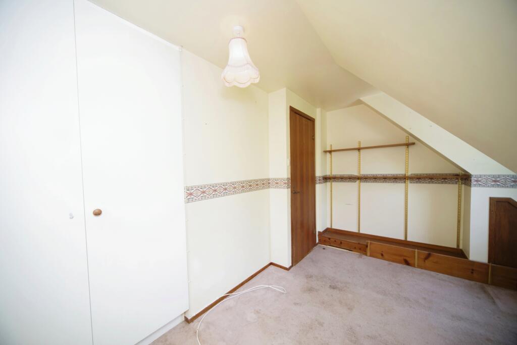 4 bed Detached