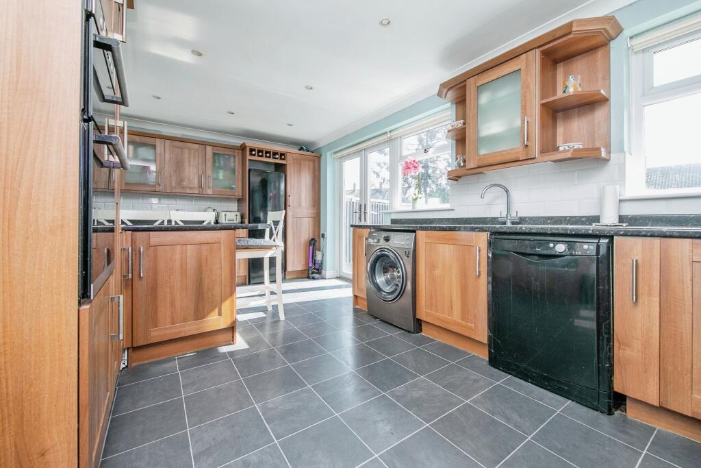 3 bed Semi-Detached