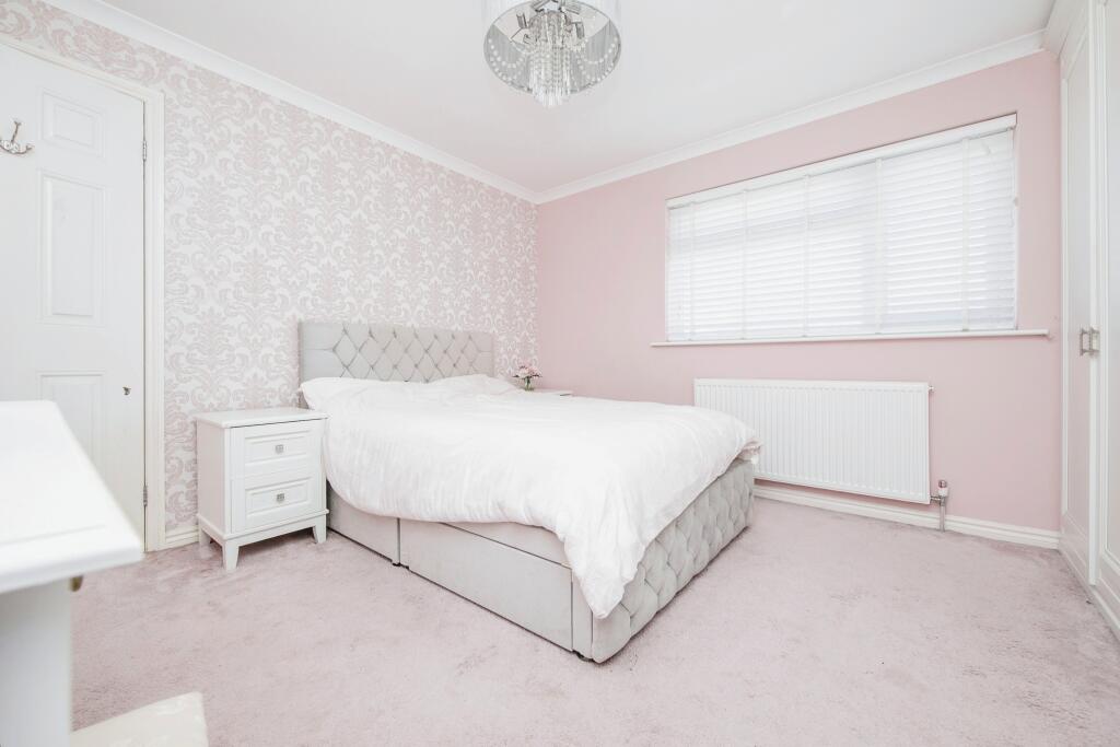 3 bed Semi-Detached