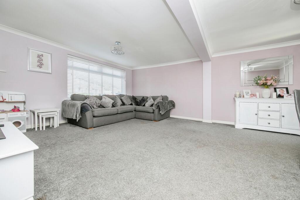 3 bed Semi-Detached
