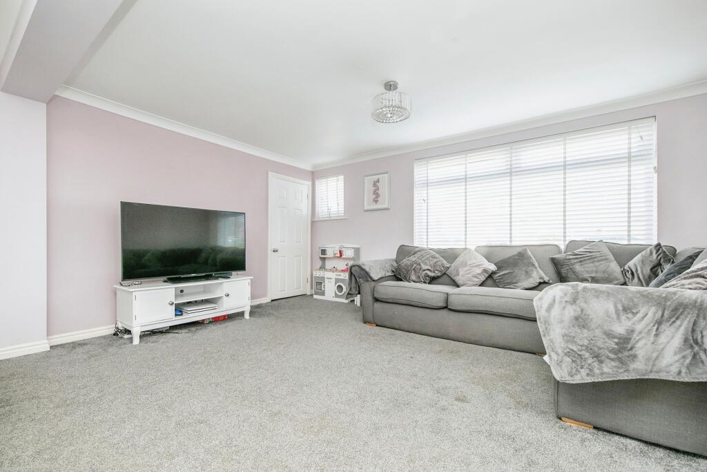 3 bed Semi-Detached
