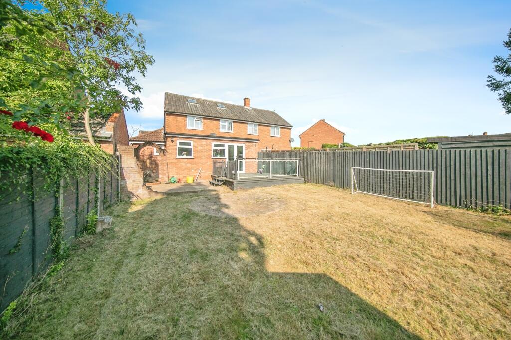 3 bed Semi-Detached