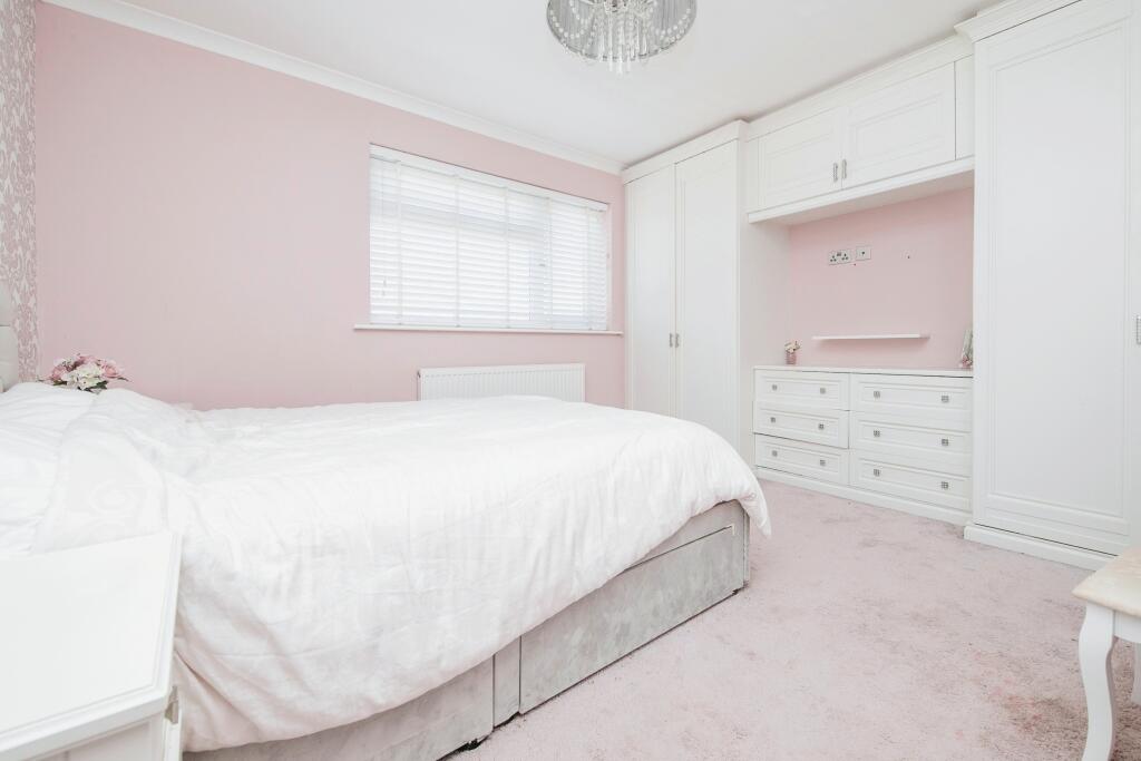 3 bed Semi-Detached