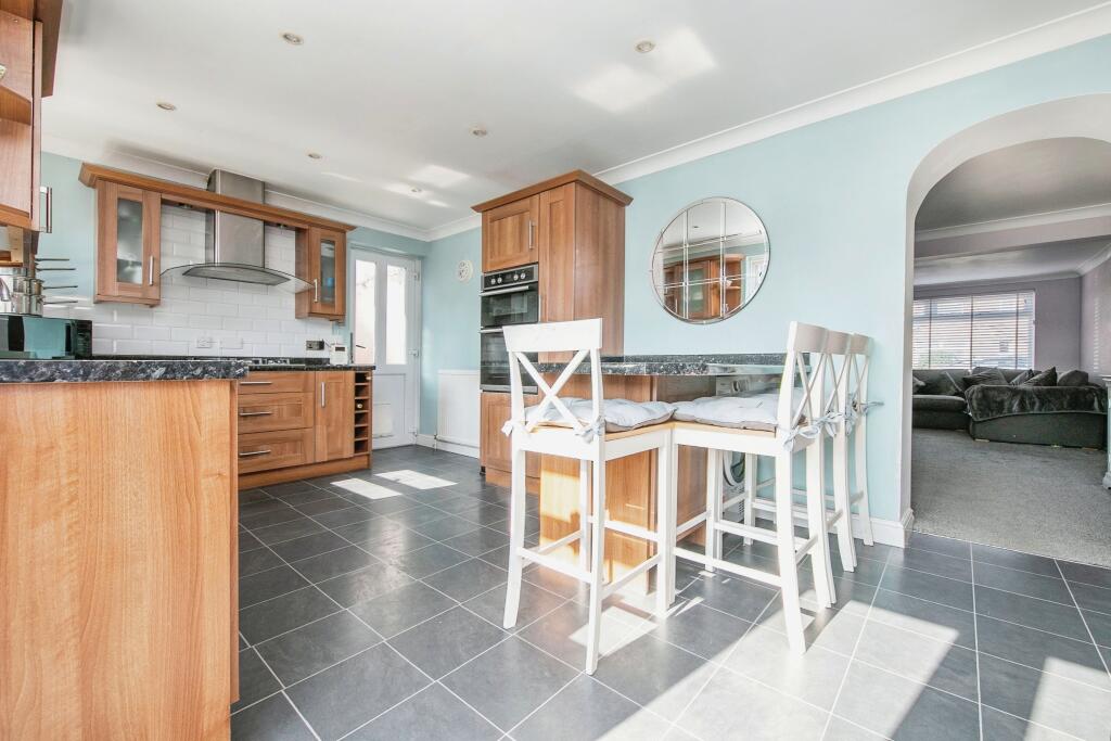 3 bed Semi-Detached