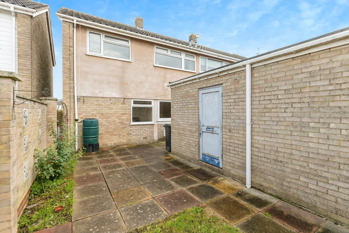 3 bed Semi-Detached