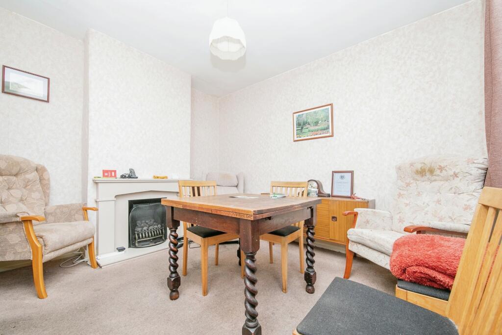 3 bed Semi-Detached