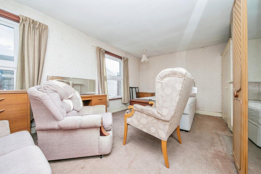 3 bed Semi-Detached