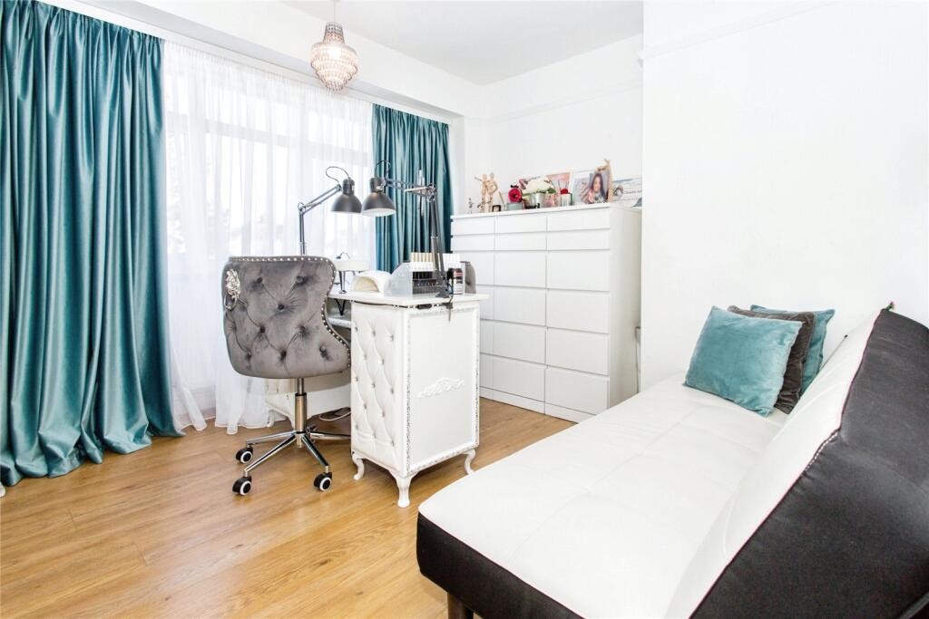 3 bed Semi-Detached