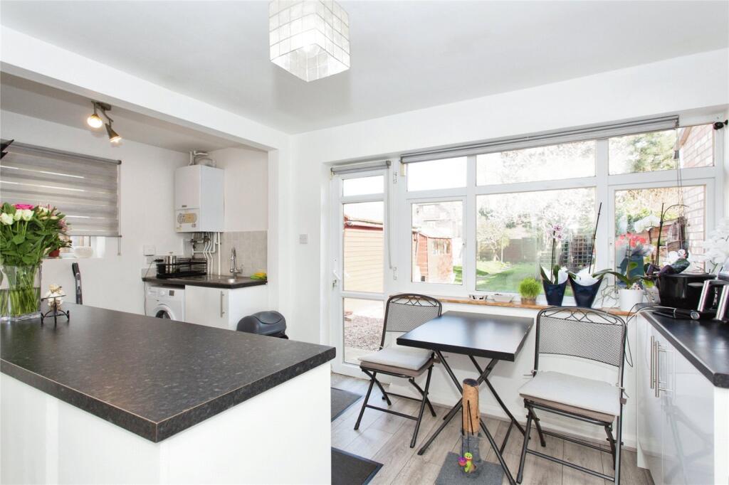 3 bed Semi-Detached