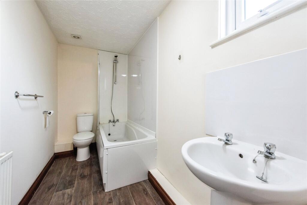5 bed Town House