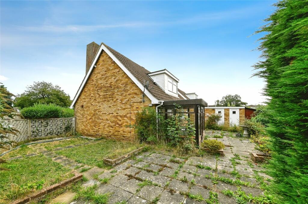 4 bed Detached