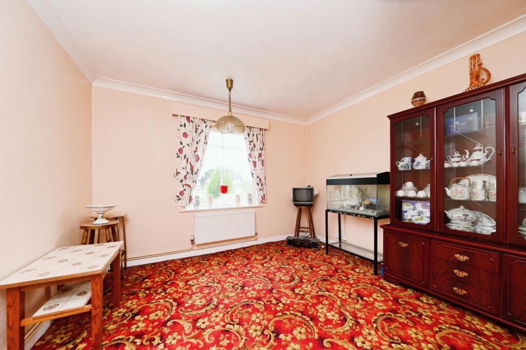 4 bed Detached