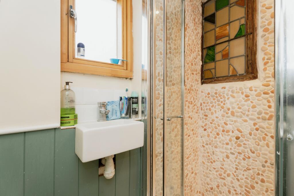 3 bed Character Property