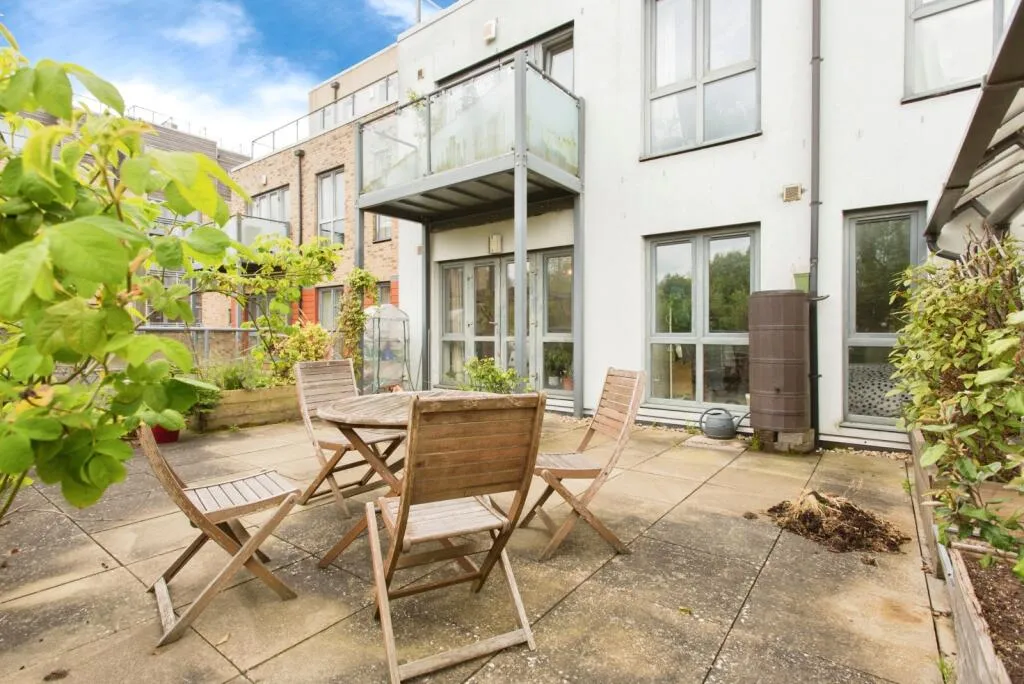 1 bed Apartment